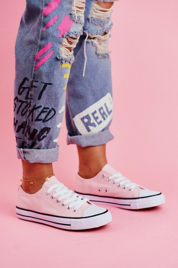 Klassiek model vrijetijdsschoenen in roze kleur