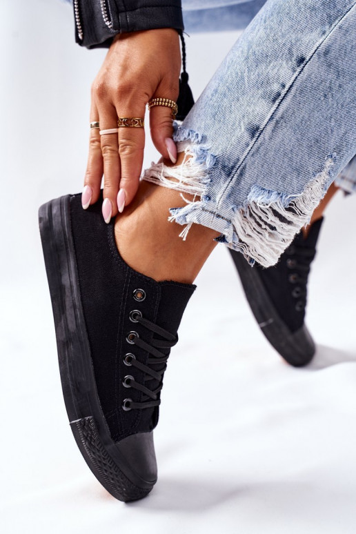 Klassiek model vrijetijdsschoenen in zwarte kleur