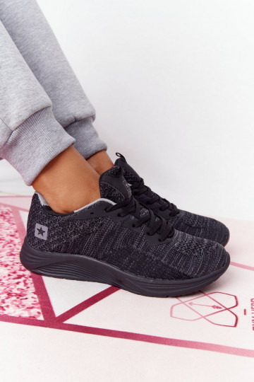 Sportschuhe im Comfort Foam-Stil in schwarzer Farbe für lange Distanzen