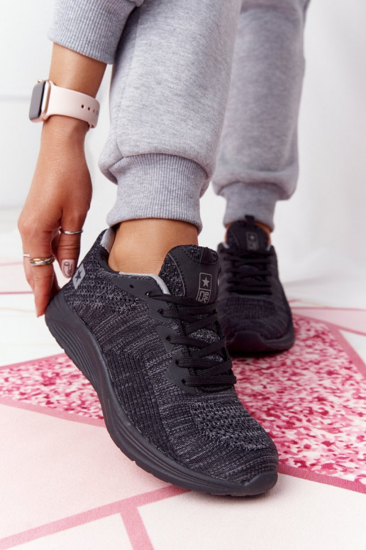 Sportschuhe im Comfort Foam-Stil in schwarzer Farbe für lange Distanzen