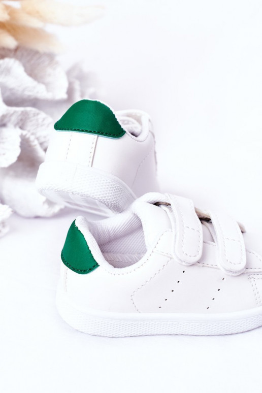 Kindersneakers met zelfklevende sluitingen Wit-groene kleur California Kindersneakers met zelfklevende sluitingen Wit-groene kleur California