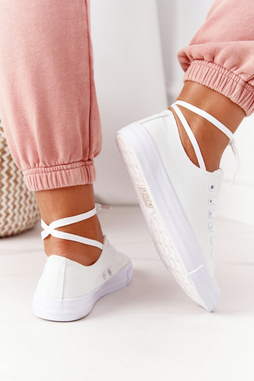 Chaussures décontractées modèle classique de couleur blanche