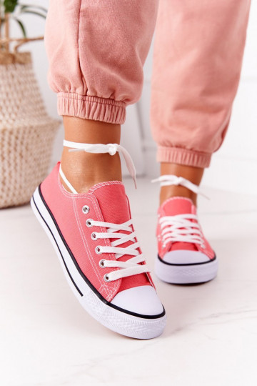 Klassische Freizeitschuhe in Korallenfarbe