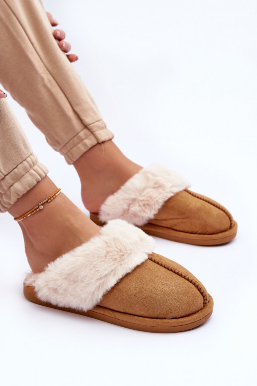 Chaussons avec fourrure de couleur marron Pinky