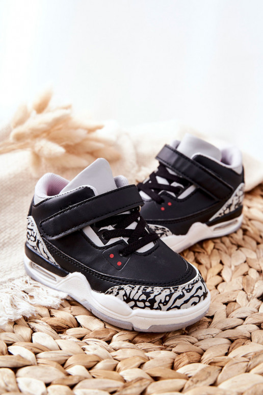 Kindersneakers Zwart en rood Linnen Kindersneakers Zwart en rood Linnen