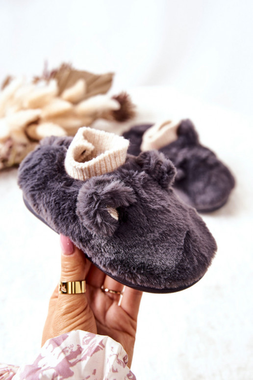 Verwarmde pantoffels met aantreksluiting in de grijze kleur Dessi Verwarmde pantoffels met aantreksluiting in de grijze kleur Dessi