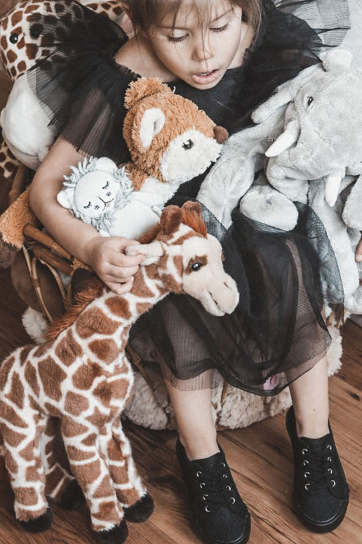 Freizeitschuhe mit durchbrochenen Elementen Big Star JJ374133 schwarze Farbe Freizeitschuhe mit durchbrochenen Elementen Big Star JJ374133 schwarze Farbe