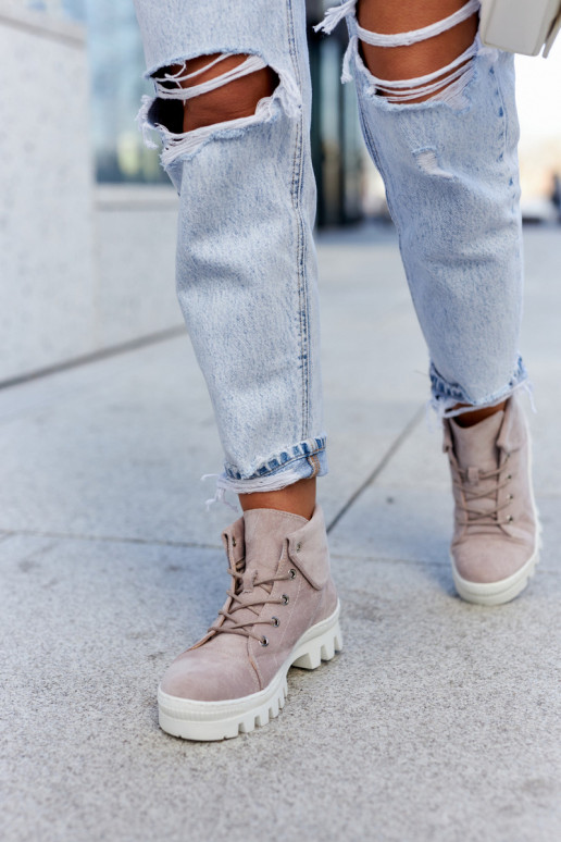 Dalles Wildleder-Stiefeletten mit Riemen Dalles Wildleder-Stiefeletten mit Riemen