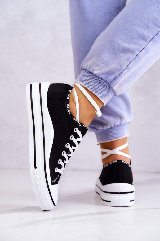 avec lanières Chaussures de sport couleur noire Menifee avec lanières Chaussures de sport couleur noire Menifee