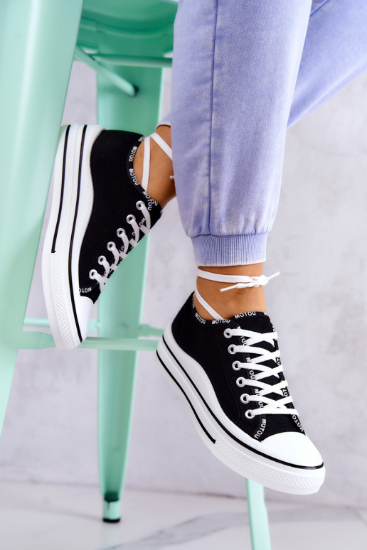 avec lanières Chaussures de sport couleur noire Menifee avec lanières Chaussures de sport couleur noire Menifee