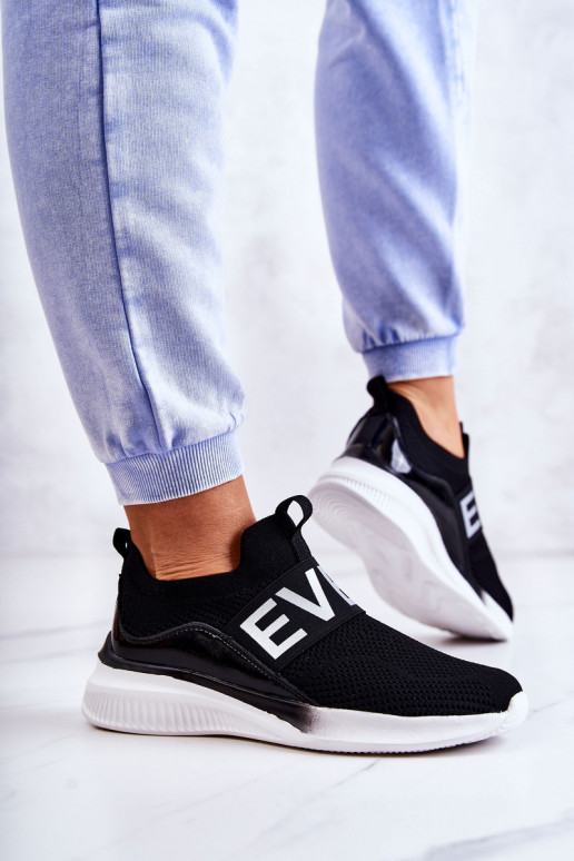 Loran sportschoenen van een opvallend model in de kleur zwart