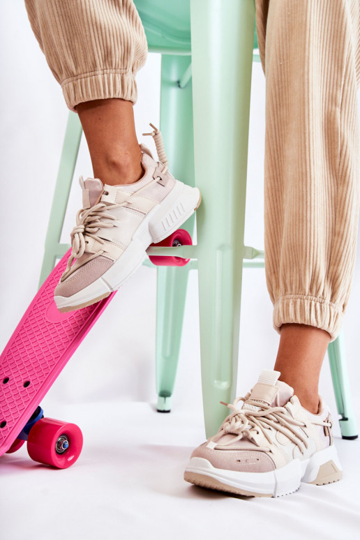 Baskets modèle chaussures chaussures de style sport couleur marron Someday