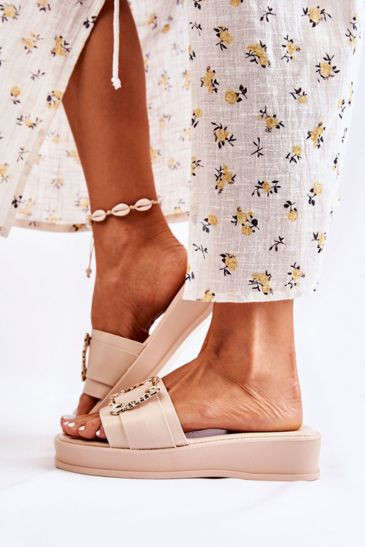 Modieuze leren pantoffels beige kleur Adaline Modieuze leren pantoffels beige kleur Adaline