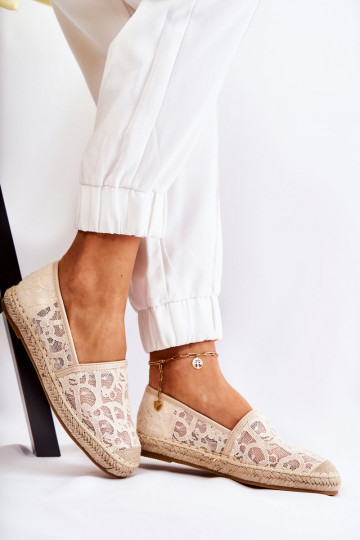 Espadrilles modèle classique avec éléments ajourés beige Catris 2