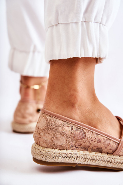 Klassische Modell-Espadrilles mit durchbrochenen Elementen Nude Catris Klassische Modell-Espadrilles mit durchbrochenen Elementen Nude Catris