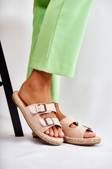 Klassisches Modell Damen-Hausschuhe aus Wildleder in Beige von Casilda