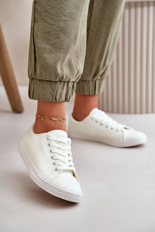 avec des brides Chaussures décontractées modèle classique de couleur blanche Misima avec des brides Chaussures décontractées modèle classique de couleur blanche Misima