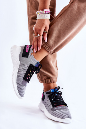 Klayra schoenen van het sneakermodel in grijze kleur