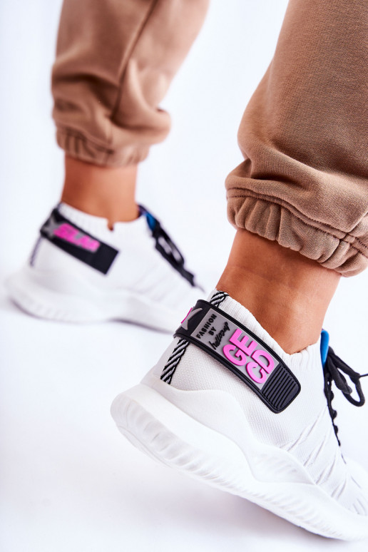 Chaussures Klayra de couleur blanche du modèle de sneaker