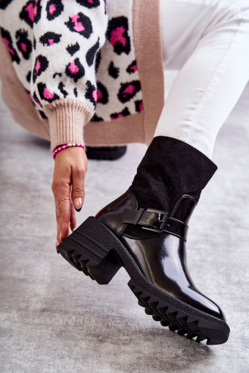 Bottes chaudes à talon large en noir Marinela
