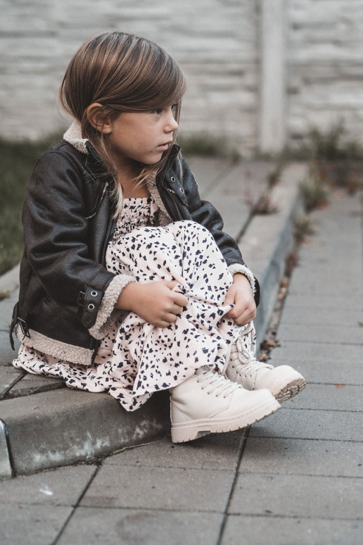Bottes enfants avec fermetures éclair beige Omua