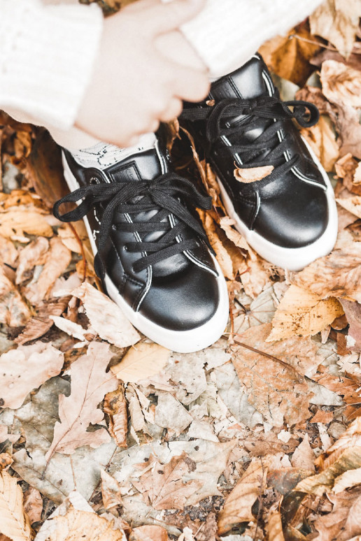 Kindersportschoenen met veters Big Star KK374223 kleur zwart Kindersportschoenen met veters Big Star KK374223 kleur zwart