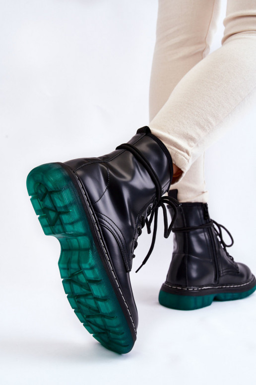 Schwarze Trinah-Schnürstiefel für Damen in Grün mit Plateausohle Schwarze Trinah-Schnürstiefel für Damen in Grün mit Plateausohle