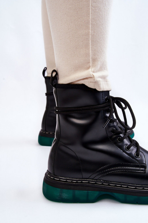 Schwarze Trinah-Schnürstiefel für Damen in Grün mit Plateausohle Schwarze Trinah-Schnürstiefel für Damen in Grün mit Plateausohle