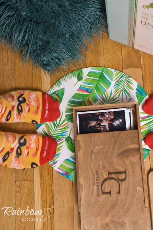 Farbige Socken in einer Box Pizza 4 Paar