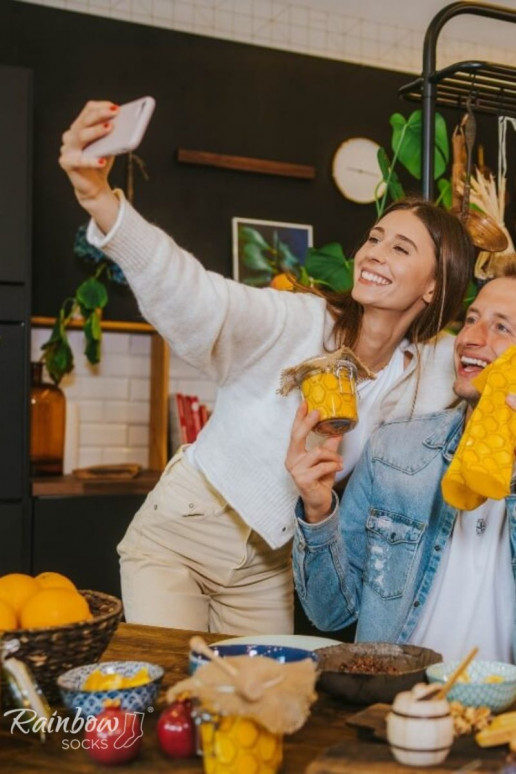 2 paires de chaussettes colorées