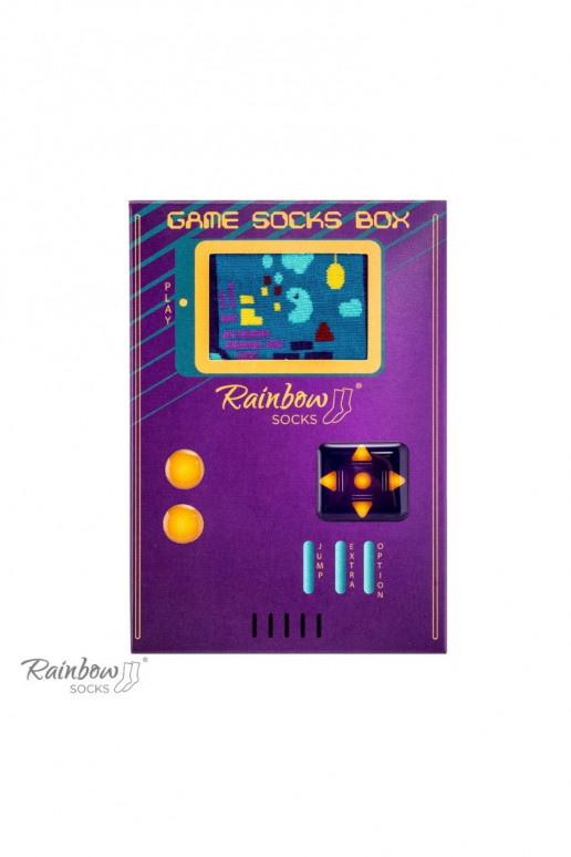 2 Paar farbige Socken in einer Box 2 Paar farbige Socken in einer Box