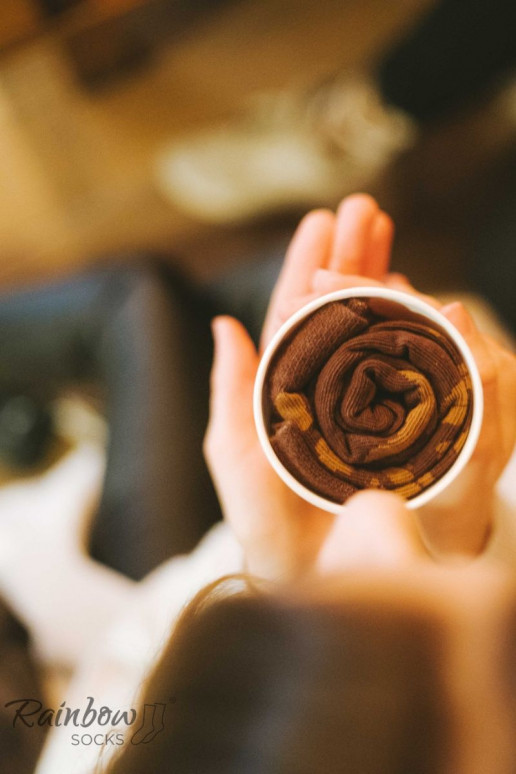 Chaussettes colorées dans une boîte Americano 1 paire Chaussettes colorées dans une boîte Americano 1 paire