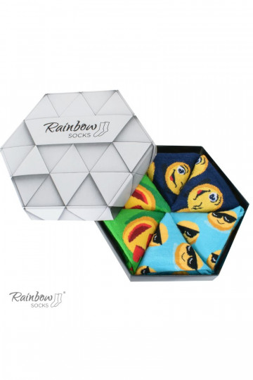 3 Paar farbige Socken in einer Box