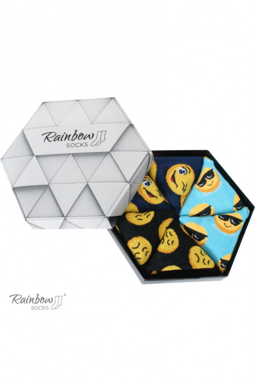 3 paar gekleurde sokken in een doos 3 paar gekleurde sokken in een doos