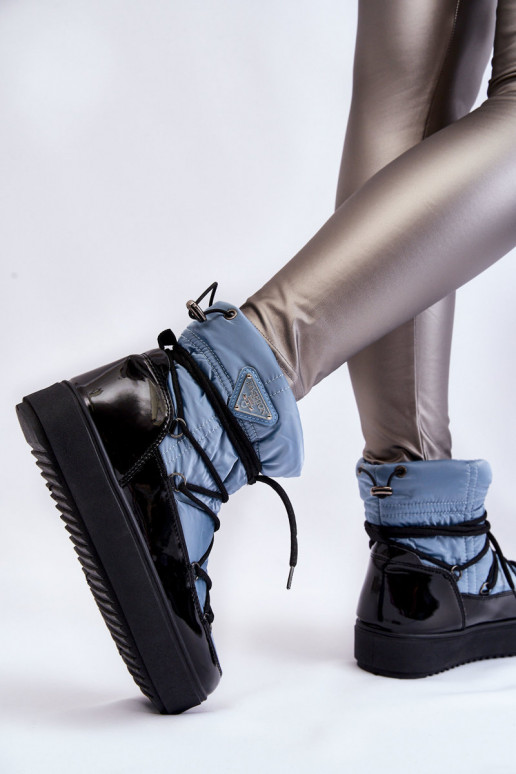 Schneestiefel mit Schnürsenkeln in der blauen Farbe Carrios Schneestiefel mit Schnürsenkeln in der blauen Farbe Carrios