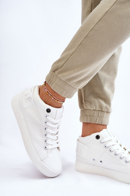 Klassisches Modell Freizeitschuhe mit Sohle Big Star LL274002 in der Farbe Weiß Klassisches Modell Freizeitschuhe mit Sohle Big Star LL274002 in der Farbe Weiß