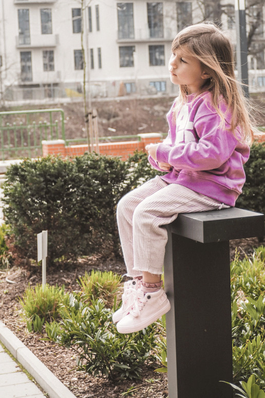 Klassiek model vrijetijdsschoenen voor kinderen met laars Big Star LL374003 roze kleur