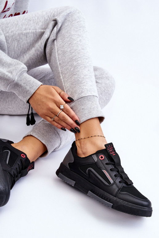 Sneakers Modell Schuhe Cross Jeans LL2R4012C schwarze Farbe Sneakers Modell Schuhe Cross Jeans LL2R4012C schwarze Farbe