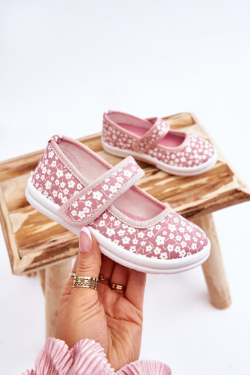 Kinderballerina's met zelfklevende sluitingen in de roze kleur Selah 2