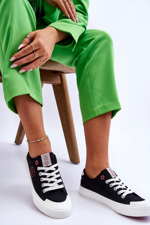 Sneakers Cross Jeans LL2R4044 zwarte kleur Sneakers Cross Jeans LL2R4044 zwarte kleur