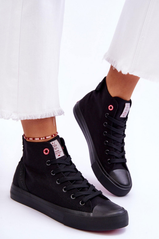 Cross Jeans LL2R4088C zwarte vrijetijdsschoenen van klassiek model Cross Jeans LL2R4088C zwarte vrijetijdsschoenen van klassiek model