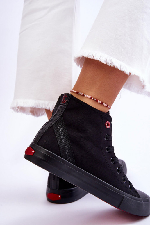 Cross Jeans LL2R4088C zwarte vrijetijdsschoenen van klassiek model Cross Jeans LL2R4088C zwarte vrijetijdsschoenen van klassiek model