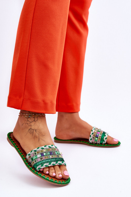 Chaussons décorés couleur vert Bellisa