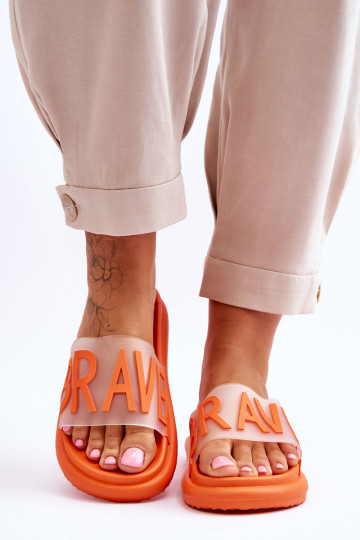 Slippers met platform in de oranje kleur Brave 2