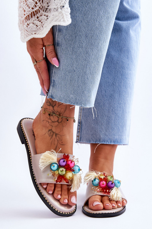 Chaussons avec perles décoratives S.Barski KV-2775-47 Nude Chaussons avec perles décoratives S.Barski KV-2775-47 Nude