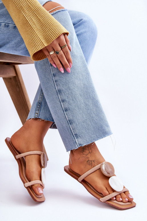 pantoufles en daim avec de beaux détails Nude Victoria pantoufles en daim avec de beaux détails Nude Victoria