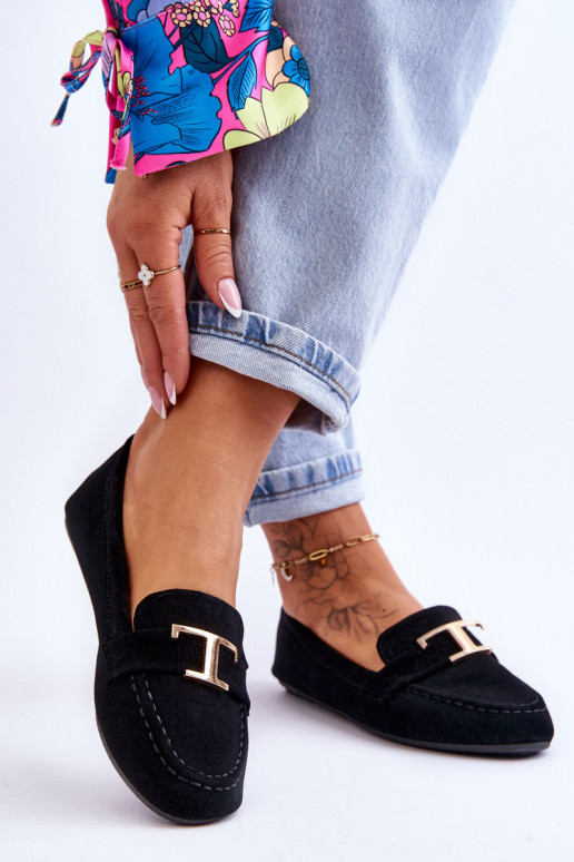 Klassische Slip-On-Mokassins in Schwarz von Carly