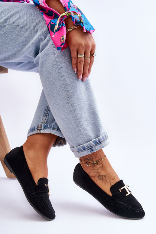 Klassische Slip-On-Mokassins in Schwarz von Carly