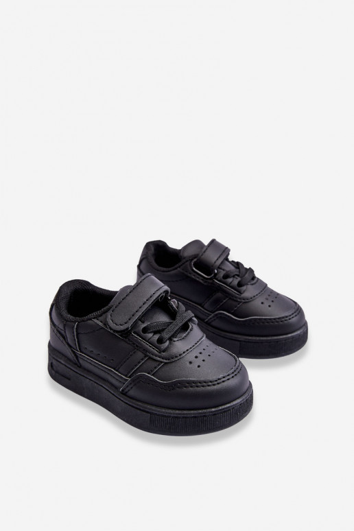 Chaussures de sport pour enfants du modèle classique de couleur noire Marlin