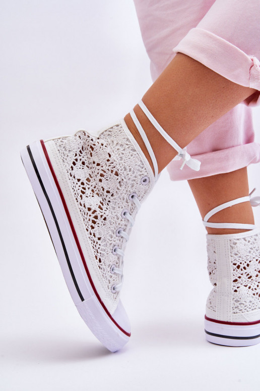 Chaussures décontractées Cornella avec motifs en dentelle Chaussures décontractées Cornella avec motifs en dentelle